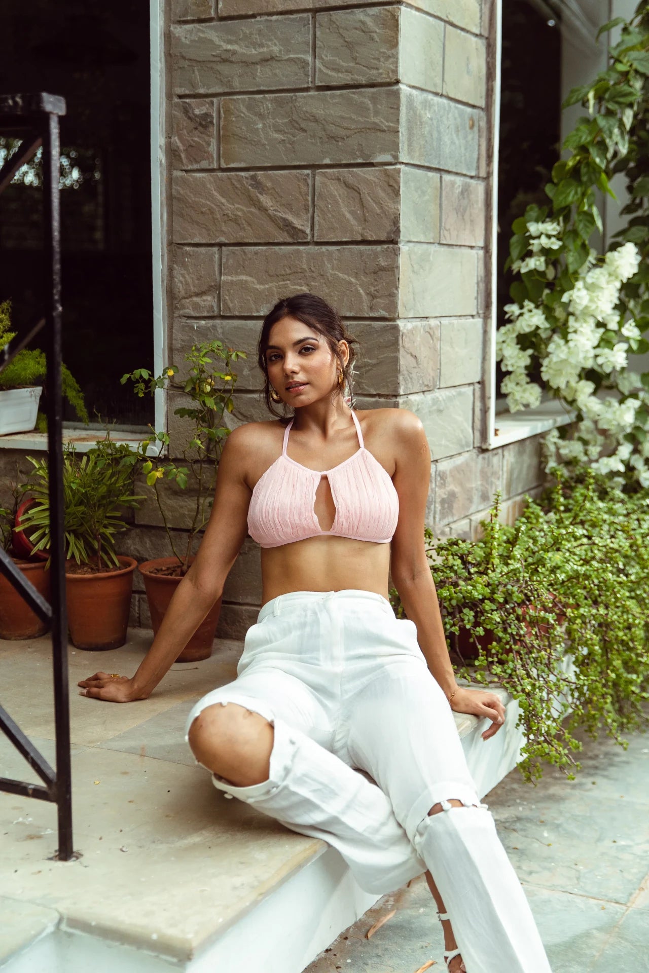 IVY GATHERED TIE UP CROP TOP